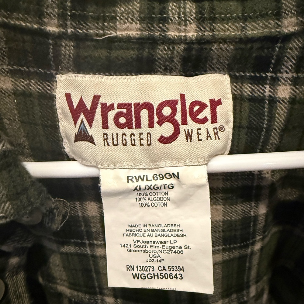 Wrangler Flannel - Picture 3 of 4